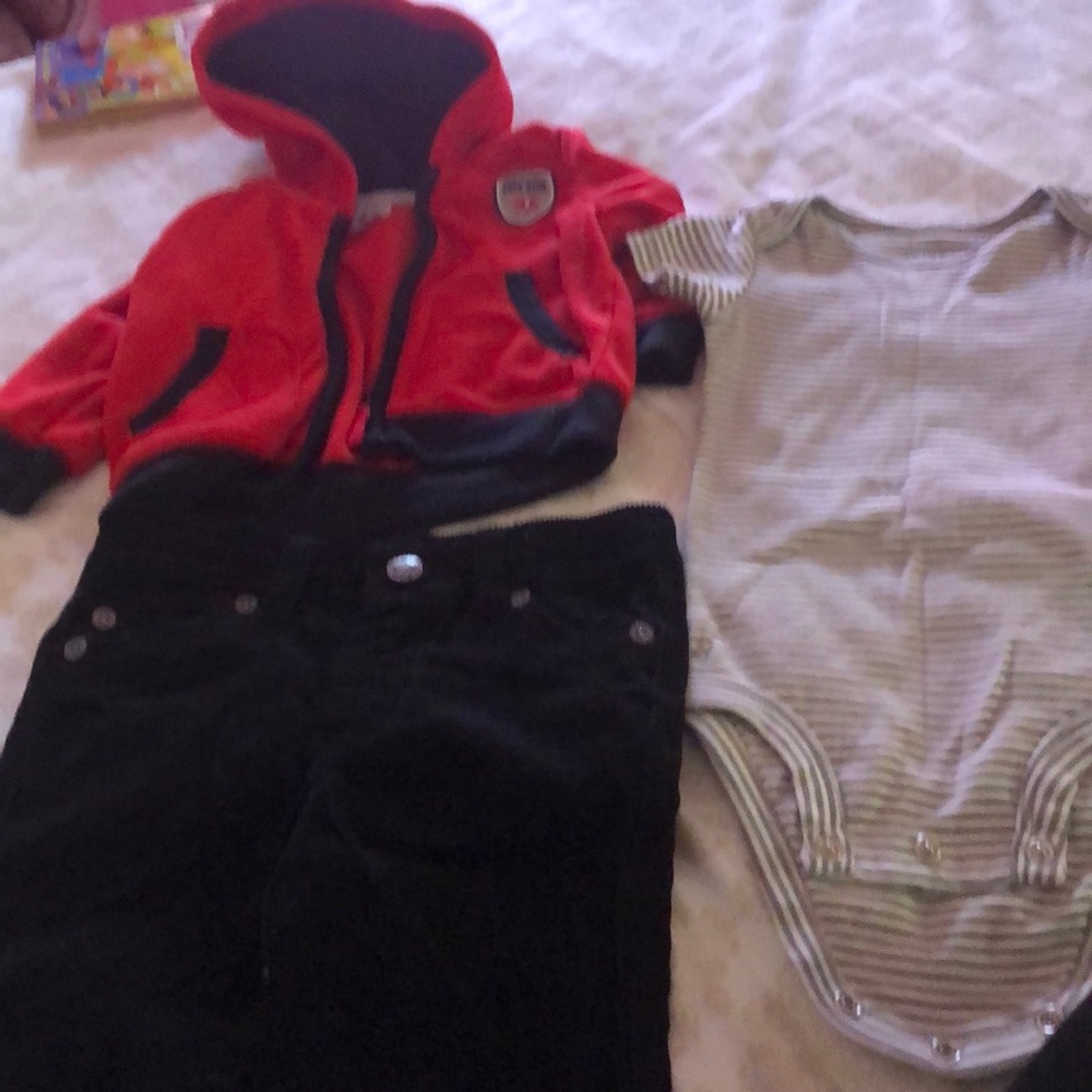 Set of 3 pieces .jacket , bodysuit and jeans